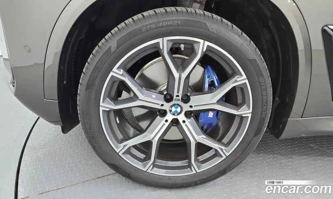 BMW X5 2025 3.0 автомат (гидро), фото 5