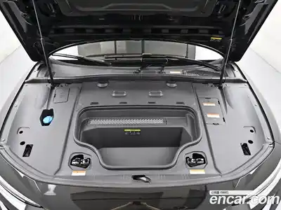 Audi A6 e-tron 2025 0.2 автомат (гидро), миниатюра 6