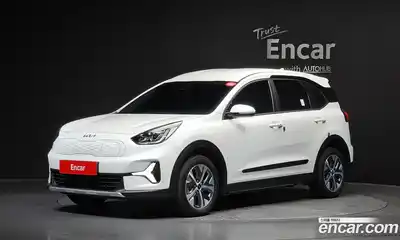 Kia Niro, 2023, 5 914 км