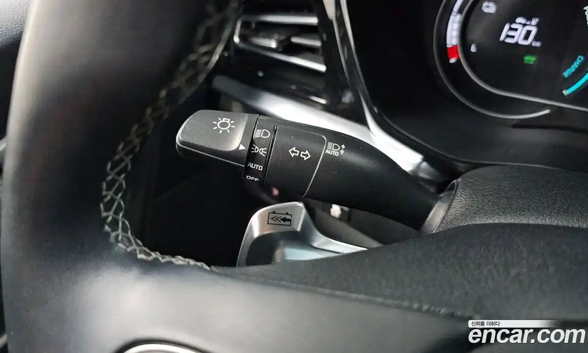 Kia Niro 2023 0.2 автомат (гидро), фото 27