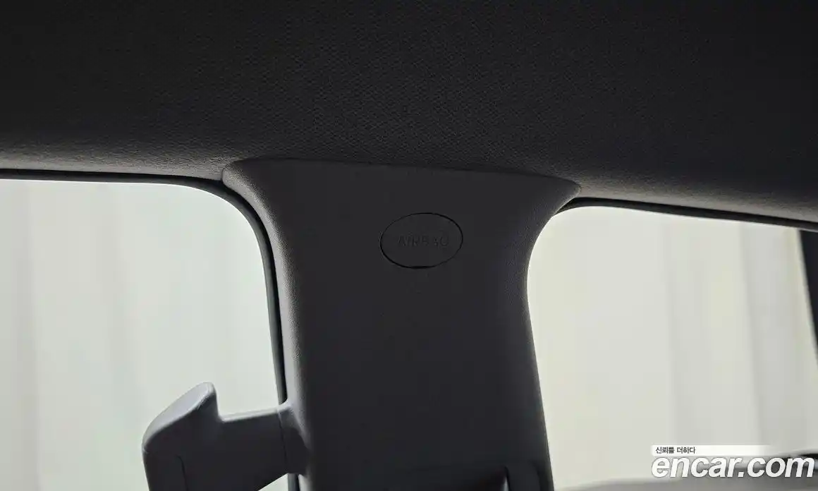 Kia Niro 2023 0.2 автомат (гидро), фото 28