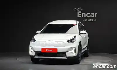 Kia Niro 2023 0.2 автомат (гидро), миниатюра 3