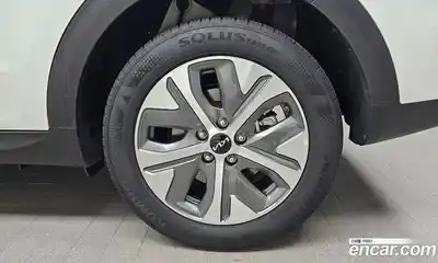 Kia Niro 2023 0.2 автомат (гидро), миниатюра 7