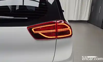 Kia Niro 2023 0.2 автомат (гидро), миниатюра 9