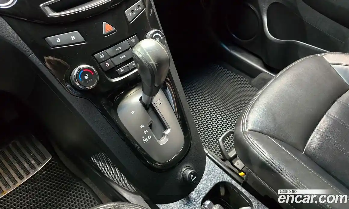 Chevrolet Orlando 2012 2.0 автомат (гидро), фото 12
