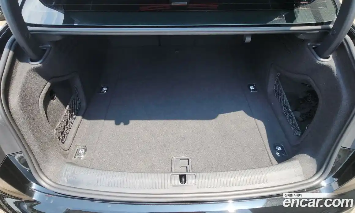 Audi A4 2023 2.0 автомат (гидро), фото 18