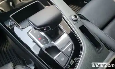 Audi A4 2023 2.0 автомат (гидро), миниатюра 10