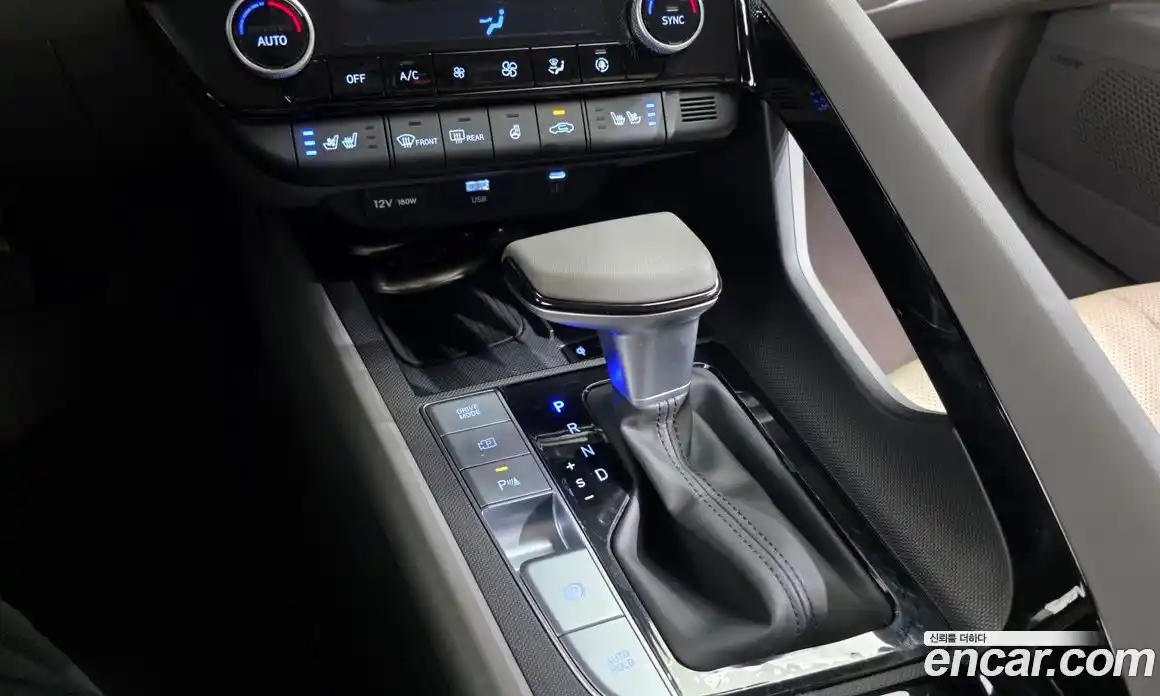 Hyundai Avante 2024 1.6 автомат (гидро), фото 12