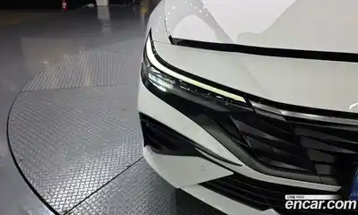 Hyundai Avante 2024 1.6 автомат (гидро), миниатюра 8