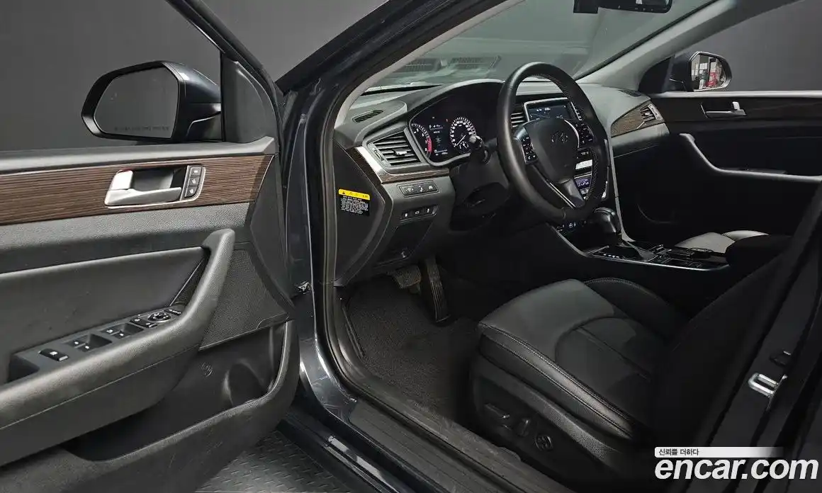 Hyundai Sonata 2018 2.0 автомат (гидро), фото 11