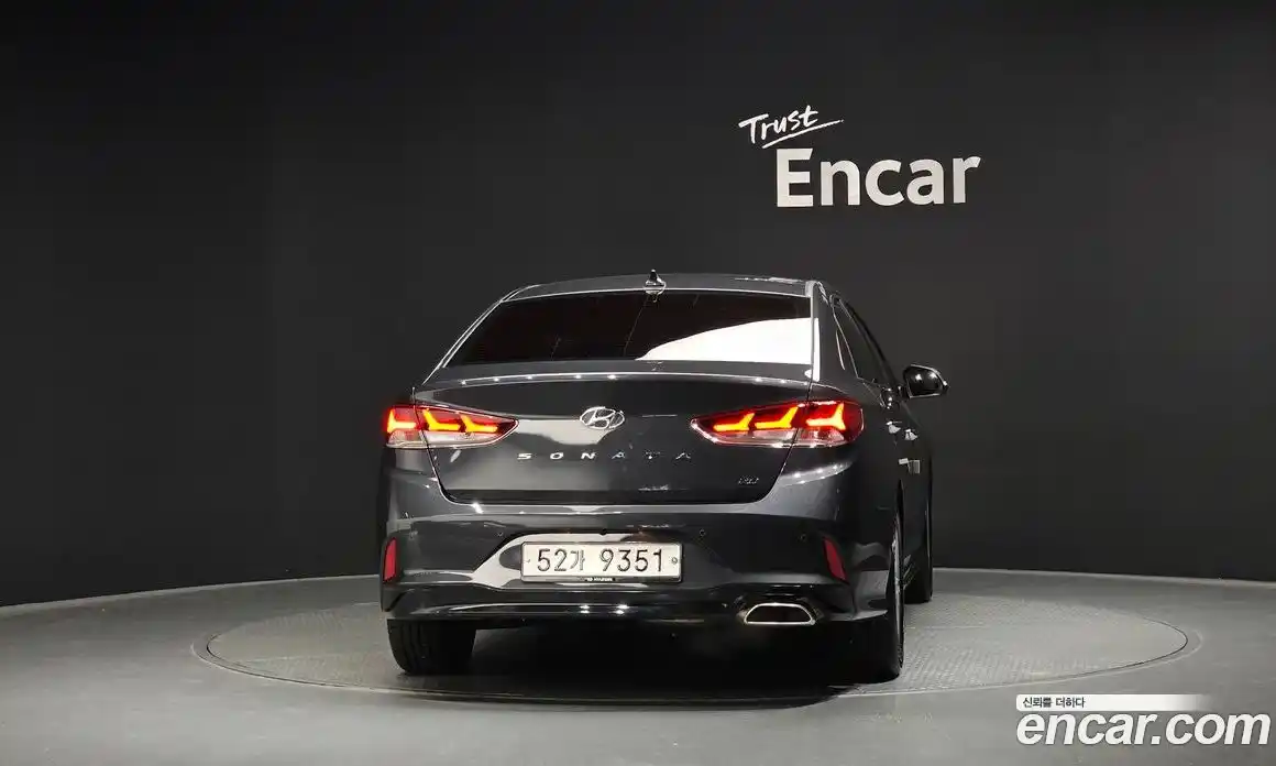 Hyundai Sonata 2018 2.0 автомат (гидро), фото 4