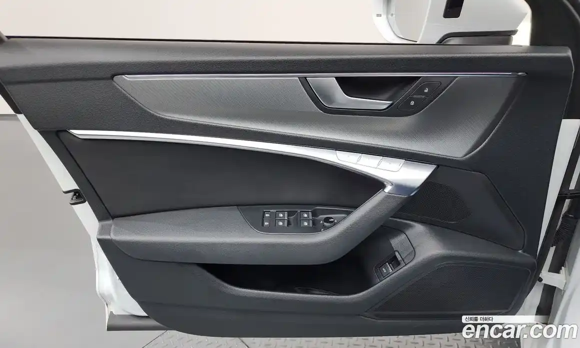 Audi A6 2021 2.0 автомат (гидро), фото 14