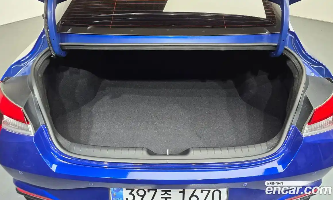 Hyundai Avante 2021 1.6 автомат (гидро), фото 22