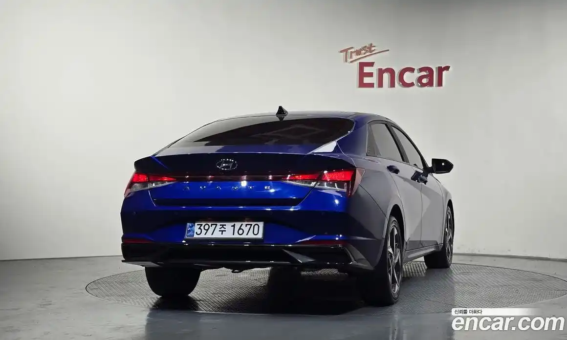 Hyundai Avante 2021 1.6 автомат (гидро), фото 3