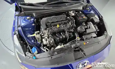 Hyundai Avante 2021 1.6 автомат (гидро), миниатюра 5