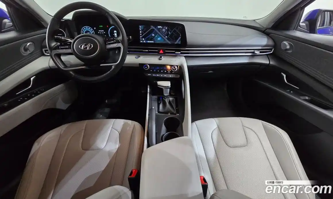 Hyundai Avante 2021 1.6 автомат (гидро), фото 9