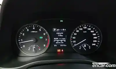 Hyundai Avante 2017 1.6 автомат (гидро), миниатюра 11