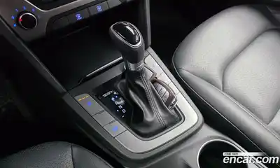 Hyundai Avante 2017 1.6 автомат (гидро), миниатюра 12