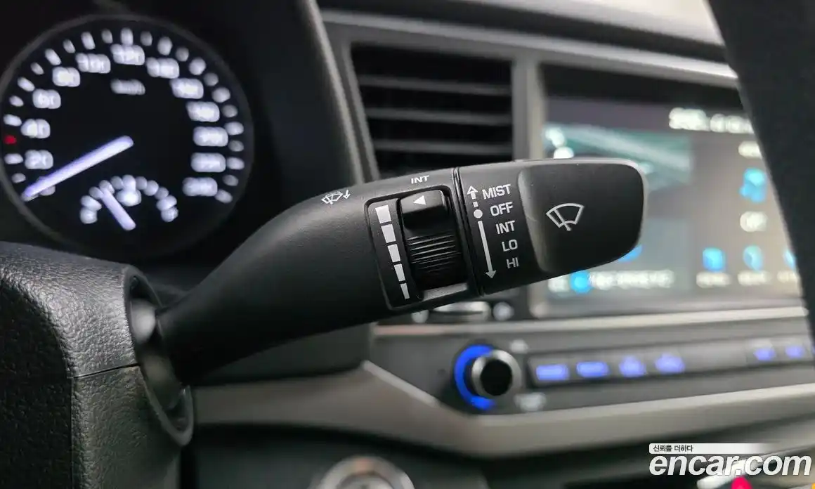 Hyundai Avante 2017 1.6 автомат (гидро), фото 27