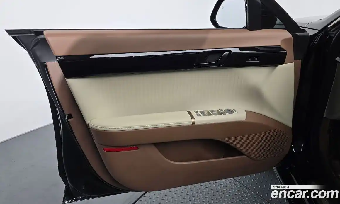 Hyundai Grandeur 2023 1.6 автомат (гидро), фото 13