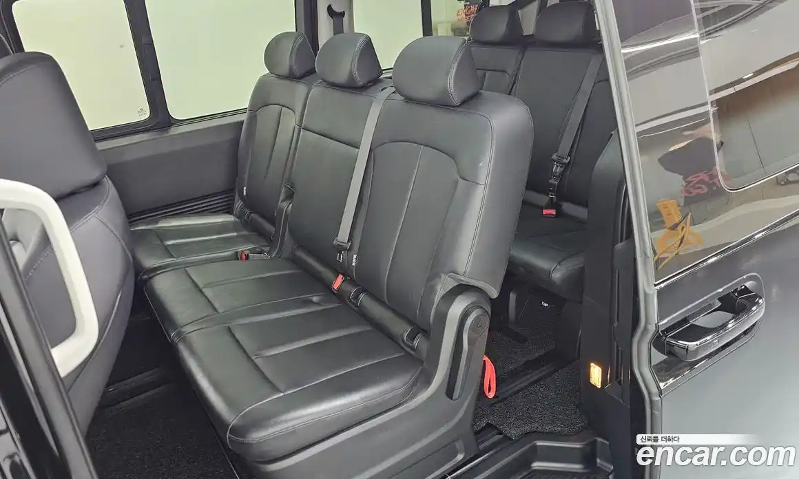Hyundai Staria 2025 1.6 автомат (гидро), фото 18