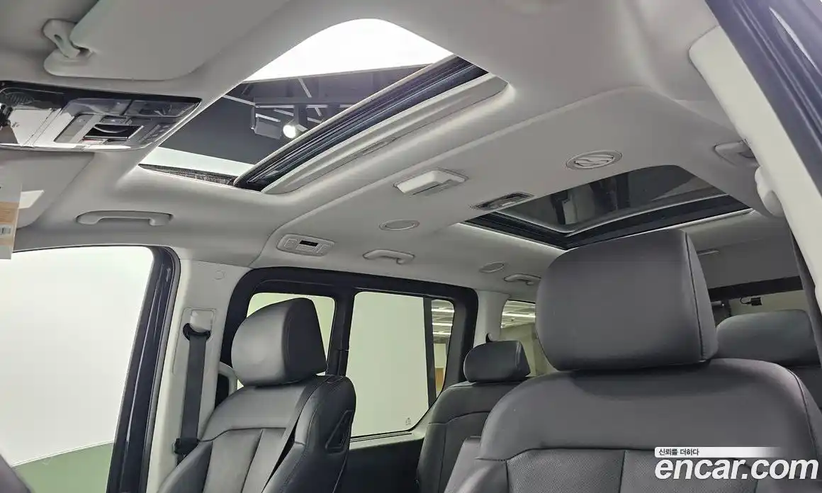 Hyundai Staria 2025 1.6 автомат (гидро), фото 25