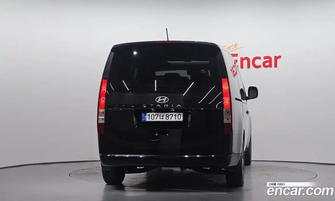 Hyundai Staria 2025 1.6 автомат (гидро), фото 4