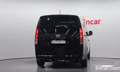 Hyundai Staria 2025 1.6 автомат (гидро), миниатюра 4