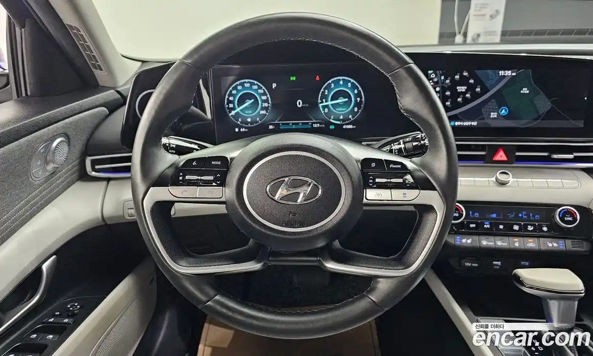 Hyundai Avante 2021 1.6 автомат (гидро), фото 15