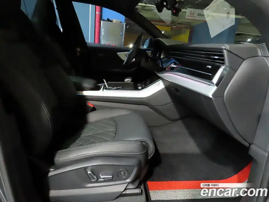 Audi Q8 2025 3.0 автомат (гидро), фото 8
