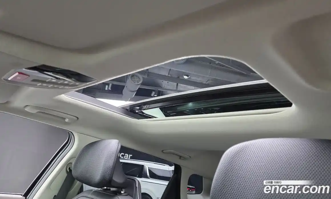 Kia EV4 2025 0.2 автомат (гидро), фото 22