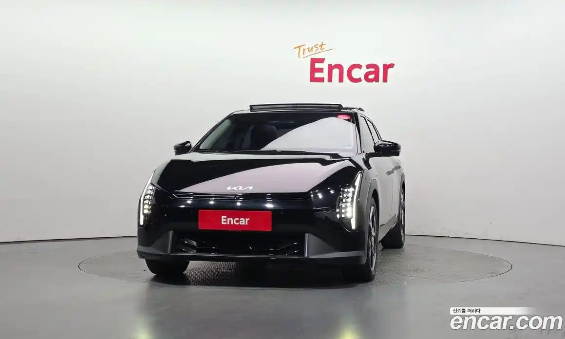 Kia EV4 2025 0.2 автомат (гидро), фото 3