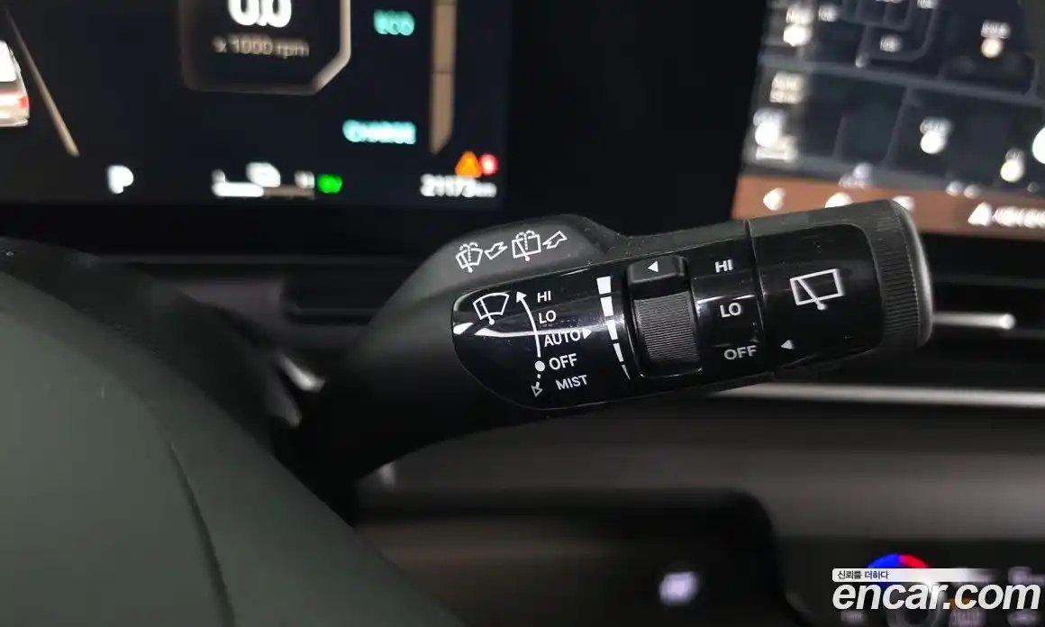 Kia Carnival 2024 1.6 автомат (гидро), фото 24
