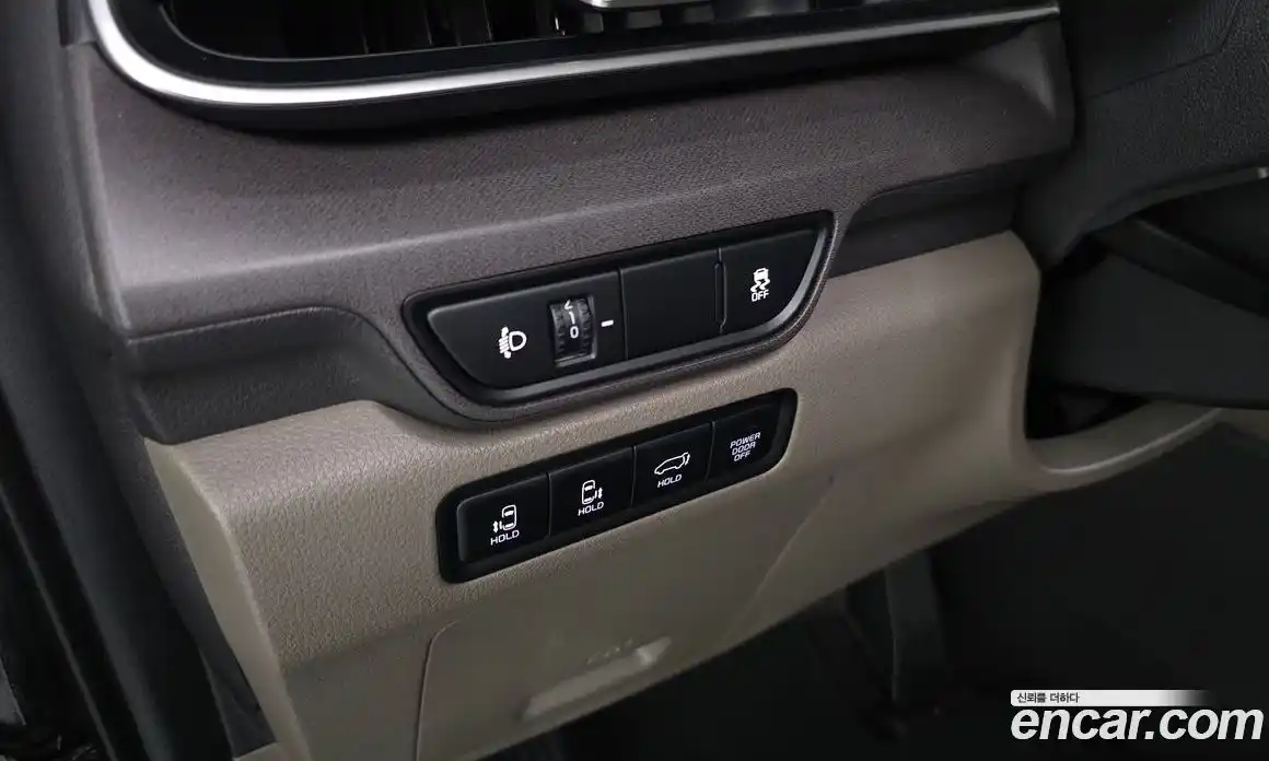 Kia Carnival 2024 1.6 автомат (гидро), фото 27