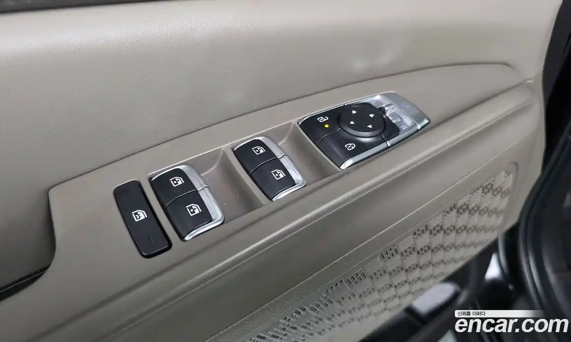 Kia Carnival 2024 1.6 автомат (гидро), фото 29