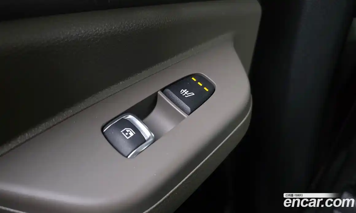Kia Carnival 2024 1.6 автомат (гидро), фото 30
