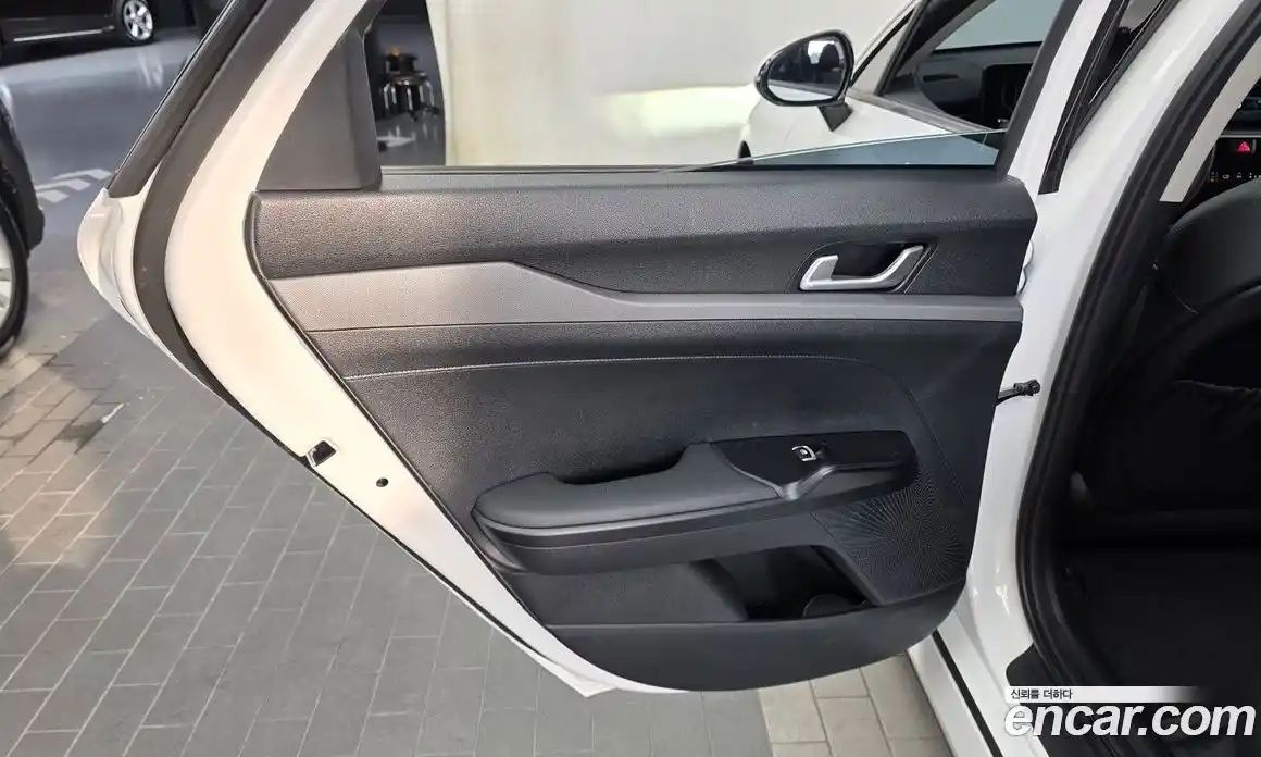 Kia K5 (Optima) 2025 2.0 автомат (гидро), фото 15