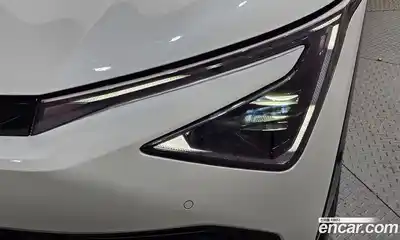 Kia EV6 2025 0.1 автомат (гидро), миниатюра 8