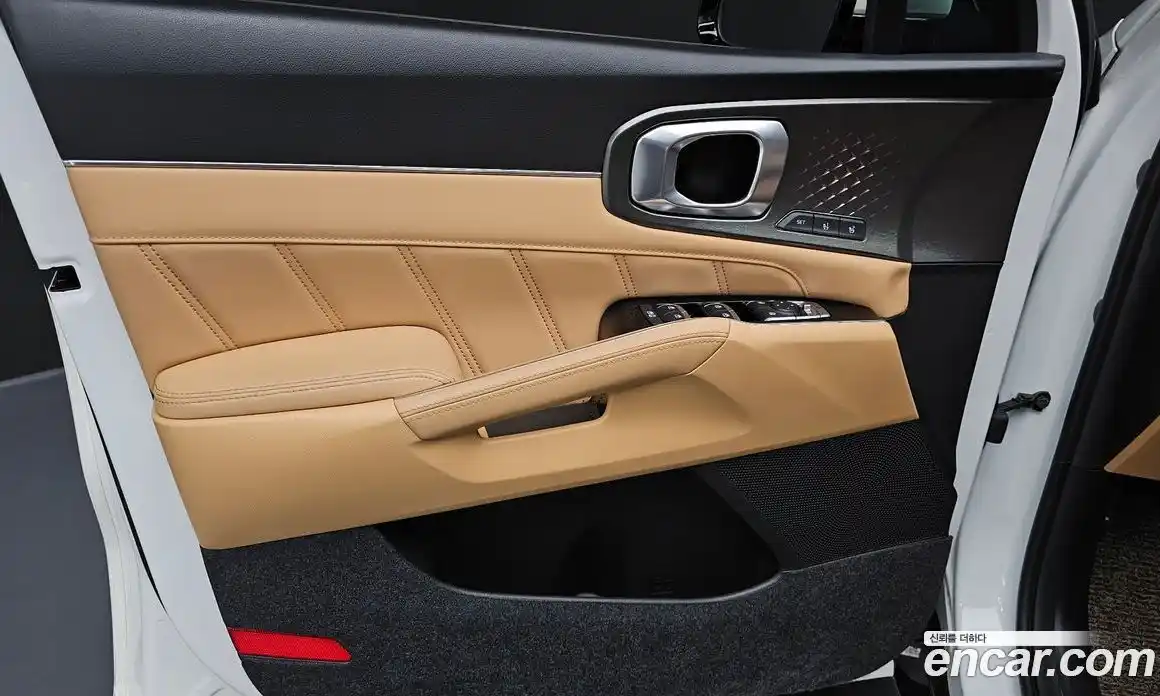 Kia Sorento 2022 2.2 автомат (гидро), фото 13