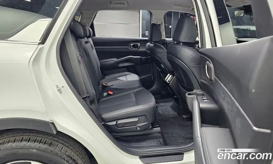 Kia Sorento 2024 2.5 автомат (гидро), фото 18