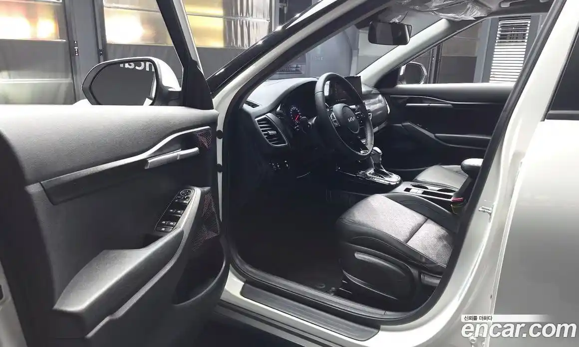Kia Seltos 2021 1.6 автомат (гидро), фото 13