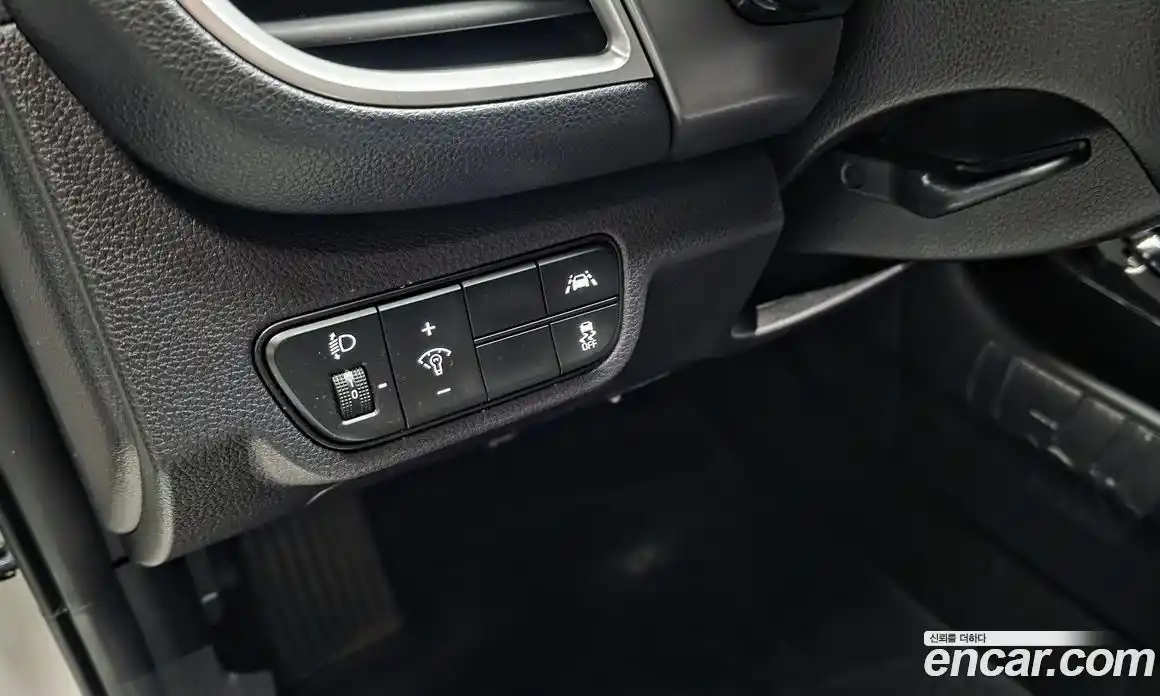 Kia Seltos 2021 1.6 автомат (гидро), фото 28