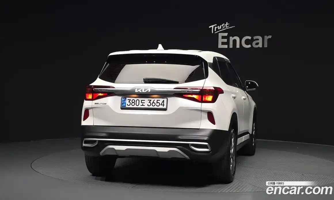 Kia Seltos 2021 1.6 автомат (гидро), фото 4