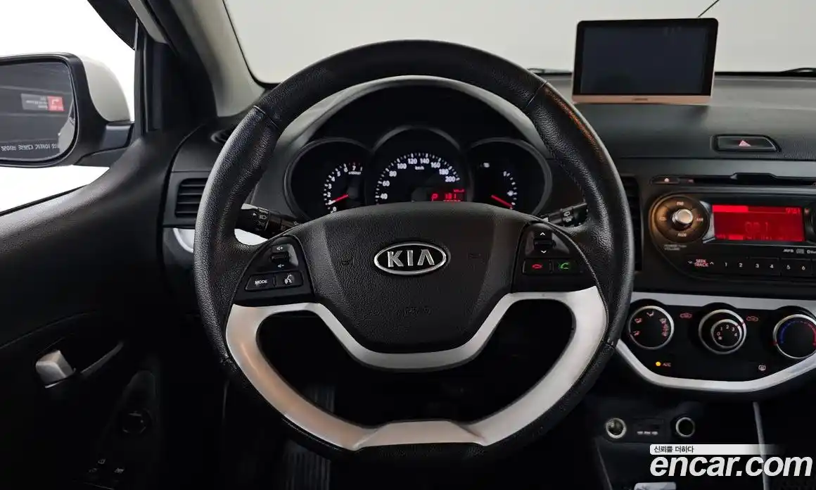 Kia Morning 2012 1.0 автомат (гидро), фото 21