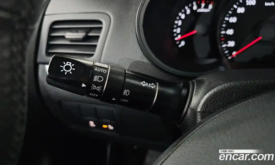 Kia Morning 2012 1.0 автомат (гидро), фото 32