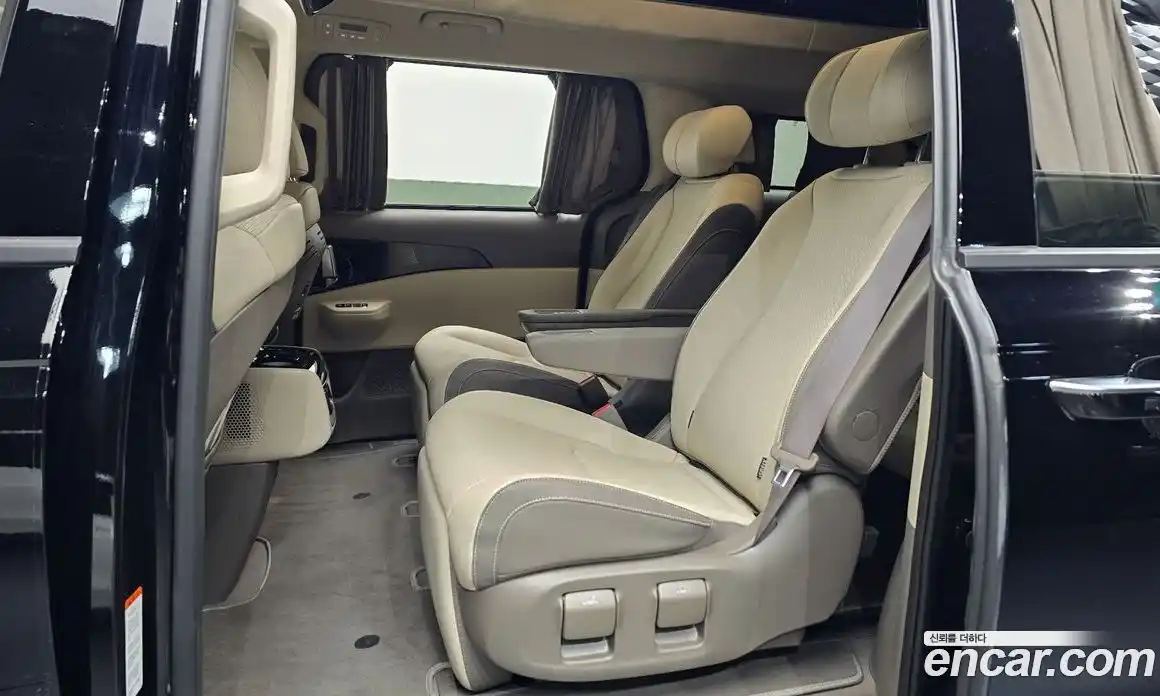 Kia Carnival 2024 1.6 автомат (гидро), фото 17