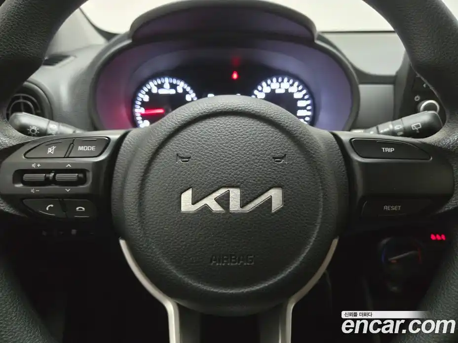 Kia Morning 2023 1.0 автомат (гидро), фото 12