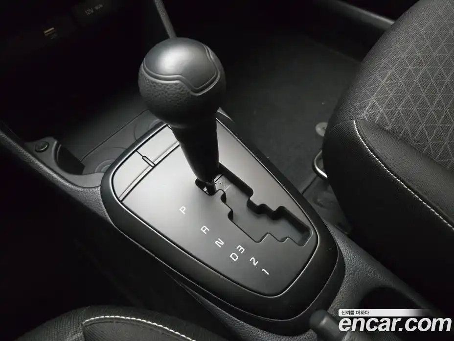 Kia Morning 2023 1.0 автомат (гидро), фото 13