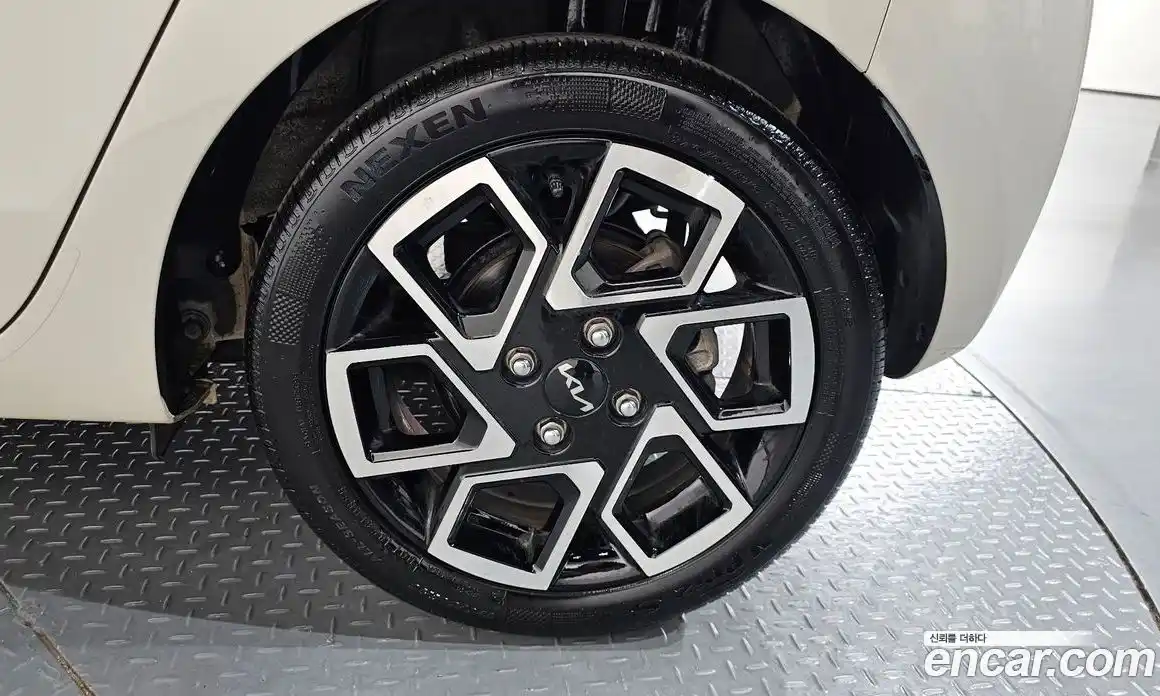 Kia Ray 2024 1.0 автомат (гидро), фото 7