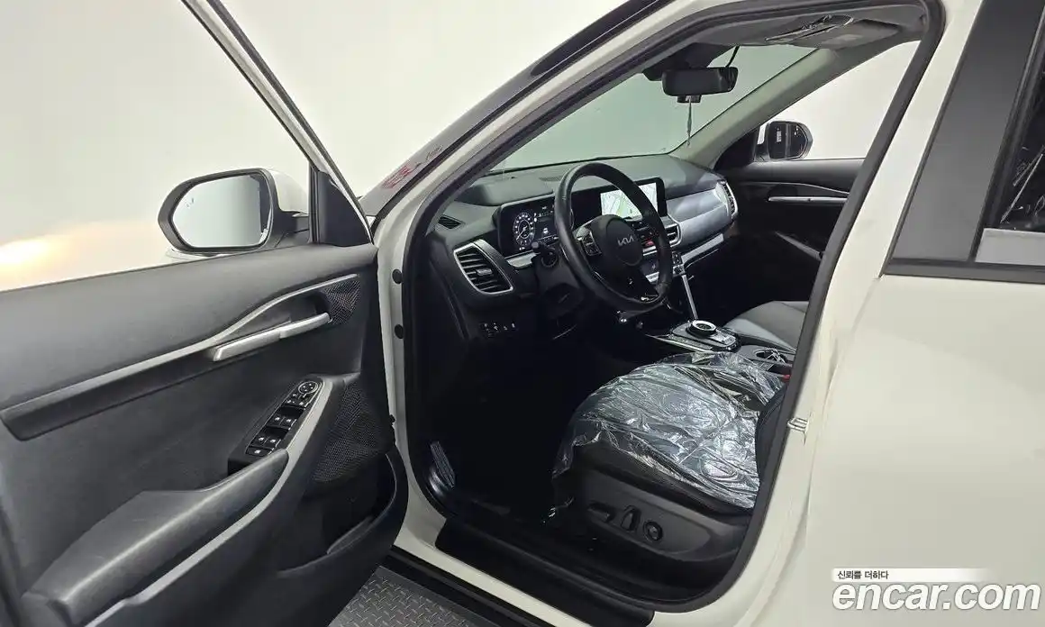 Kia Seltos 2023 1.6 автомат (гидро), фото 13